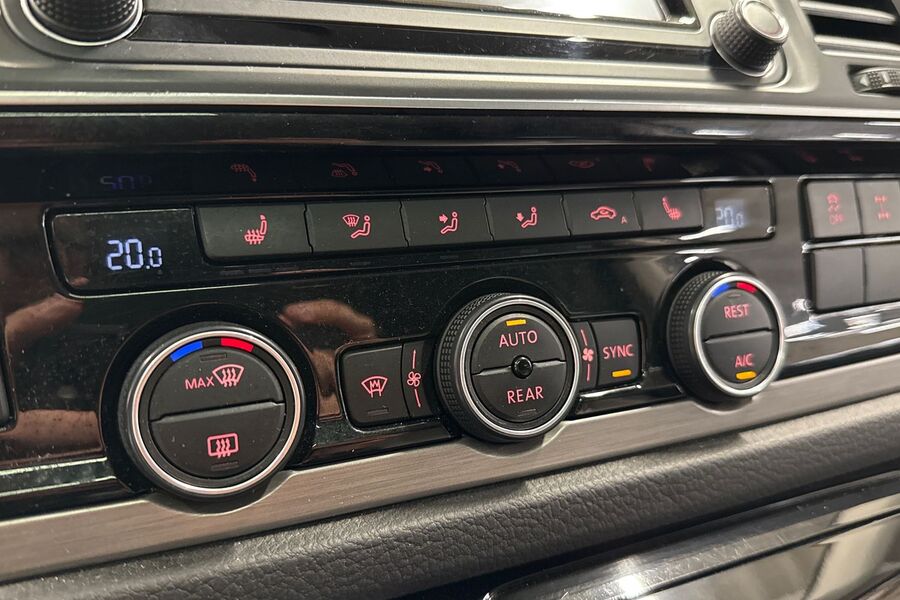 Volkswagen Multivan vaihtoauto