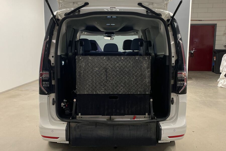 Volkswagen Caddy Maxi vaihtoauto