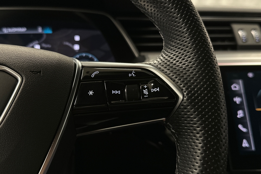 Audi e-tron vaihtoauto