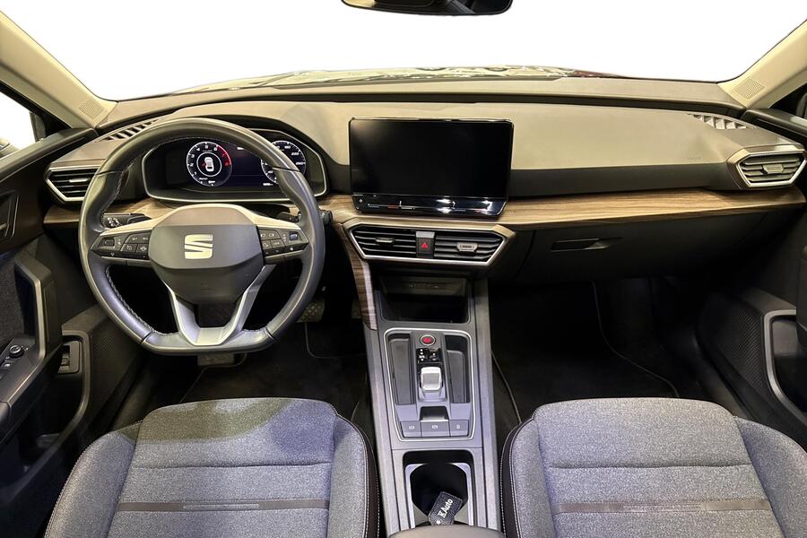 SEAT Leon Sportstourer vaihtoauto