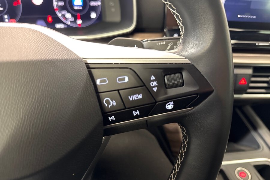 SEAT Leon Sportstourer vaihtoauto