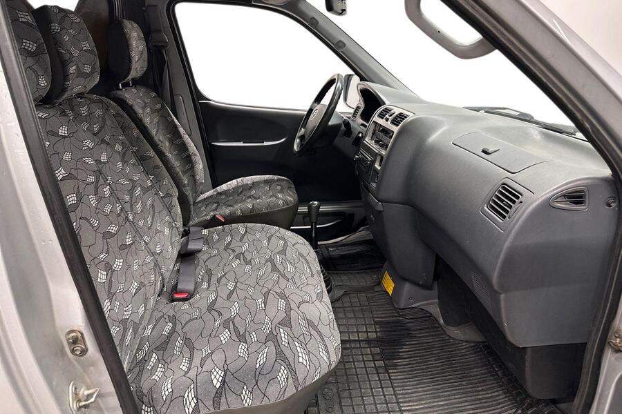 Toyota Hiace vaihtoauto