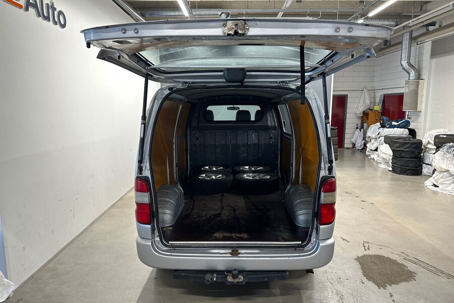 Toyota Hiace vaihtoauto