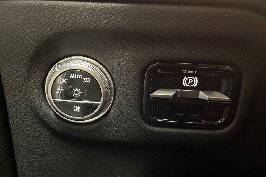 Mercedes-Benz EQS vaihtoauto