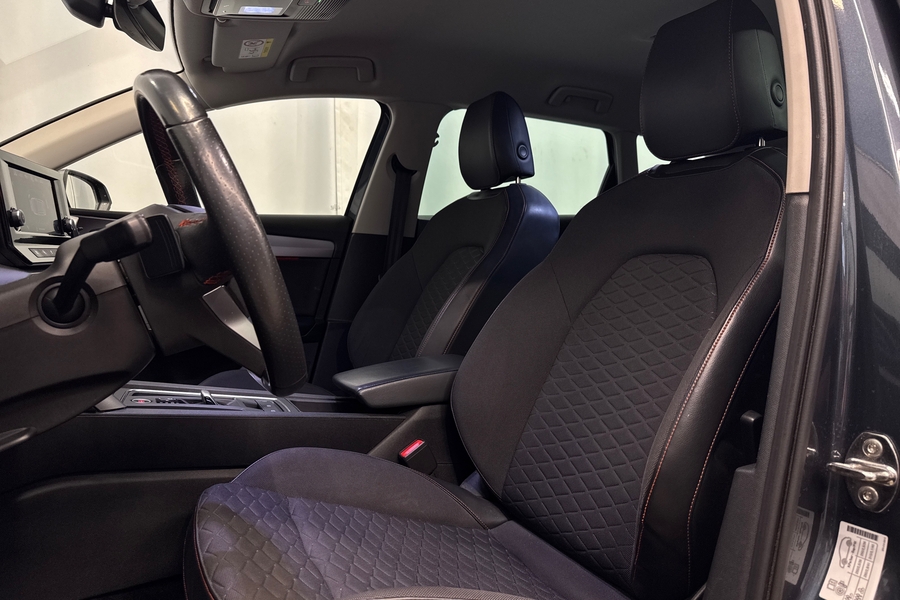 SEAT Leon Sportstourer vaihtoauto