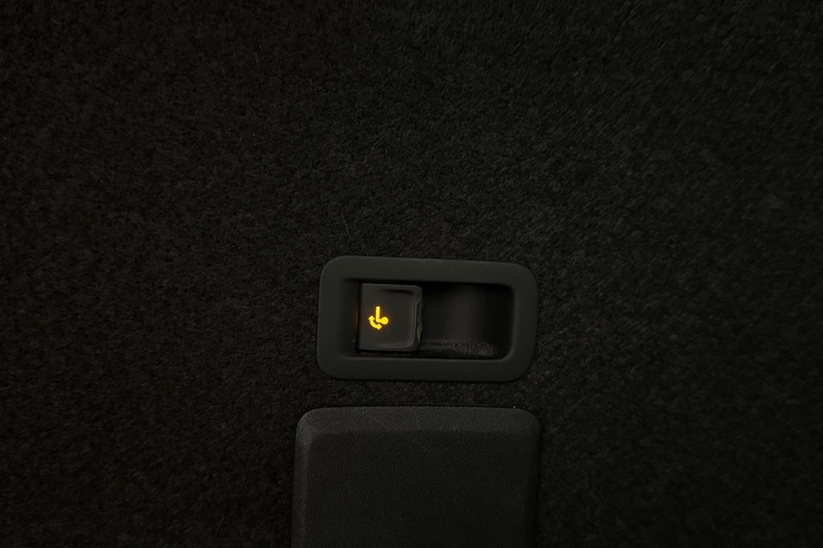 SEAT Leon Sportstourer vaihtoauto