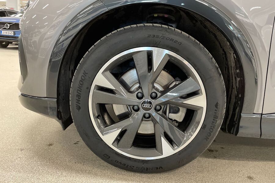 Audi Q4 e-tron vaihtoauto