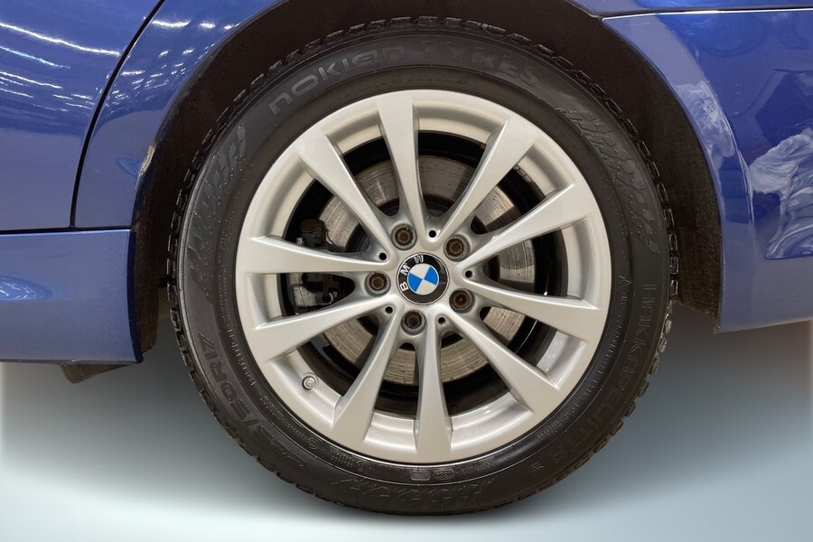 BMW 330 vaihtoauto