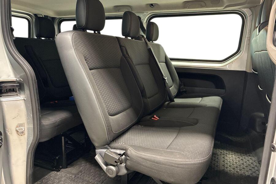 Opel Vivaro vaihtoauto