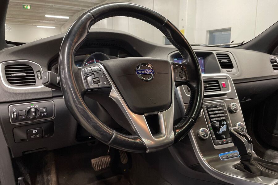 Volvo V60 vaihtoauto