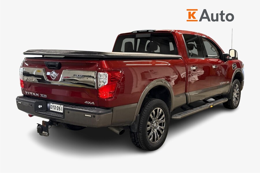 Nissan Titan vaihtoauto