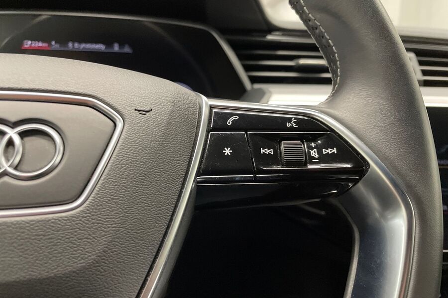 Audi e-tron vaihtoauto