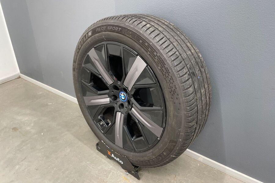 BMW iX M60 vaihtoauto