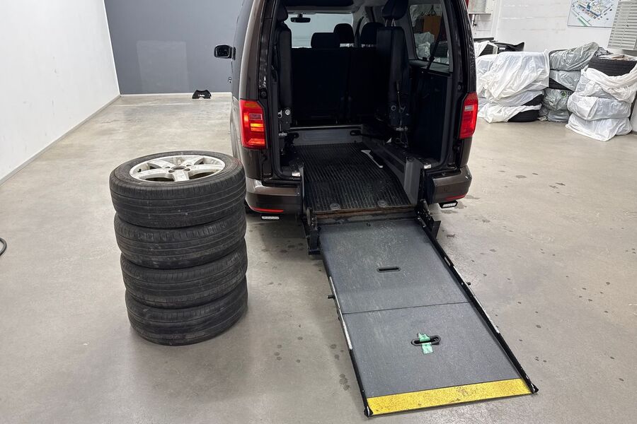 Volkswagen Caddy Maxi vaihtoauto