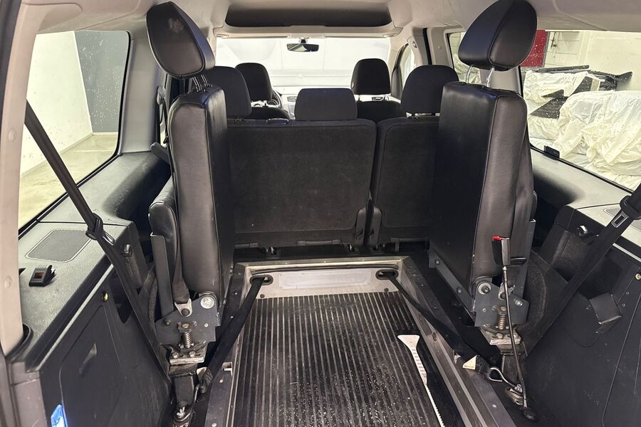 Volkswagen Caddy Maxi vaihtoauto