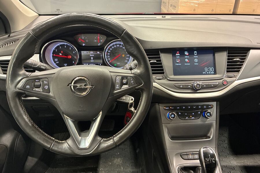 Opel Astra vaihtoauto