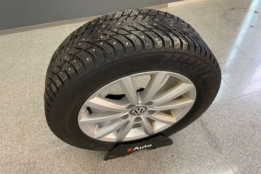 Volkswagen Caddy Maxi vaihtoauto