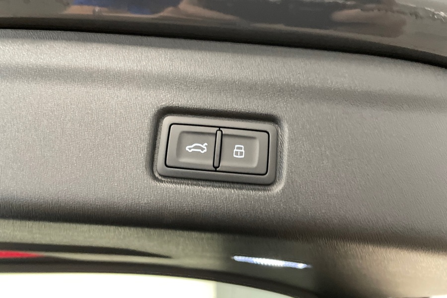 Audi Q6 e-tron vaihtoauto