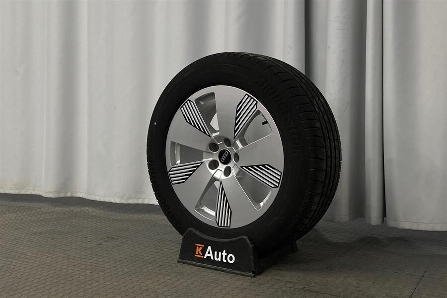 Audi e-tron vaihtoauto