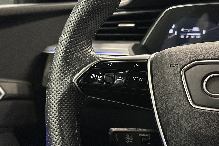 Audi e-tron vaihtoauto