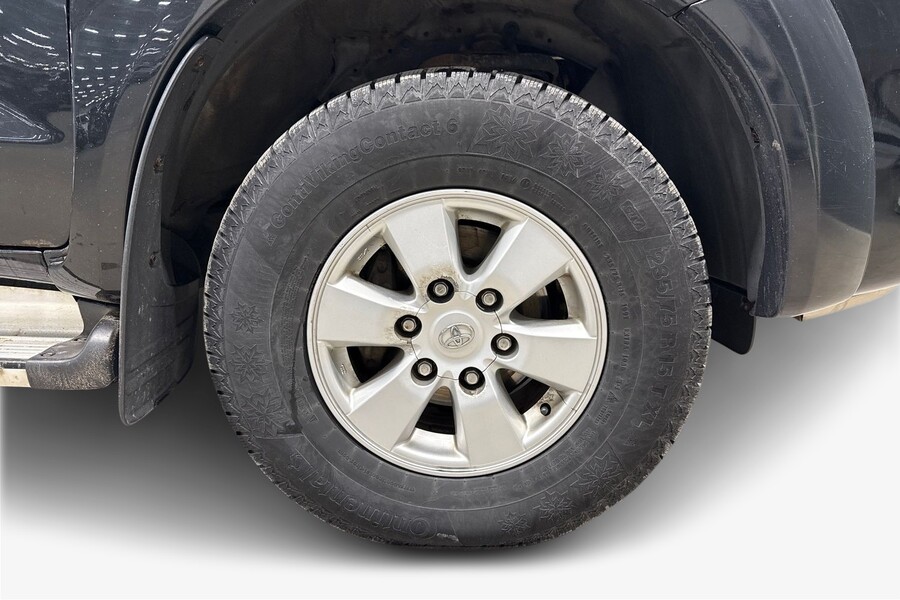 Toyota Hilux vaihtoauto