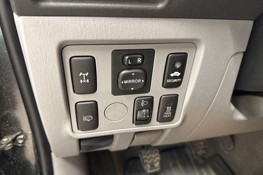 Toyota Hilux vaihtoauto