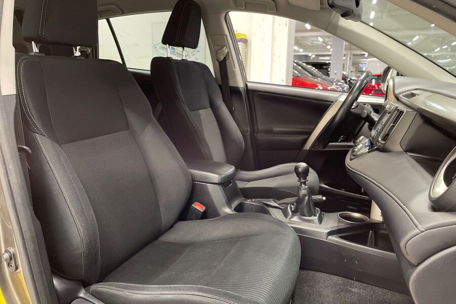 Toyota RAV4 vaihtoauto