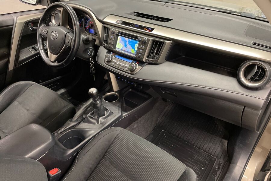 Toyota RAV4 vaihtoauto