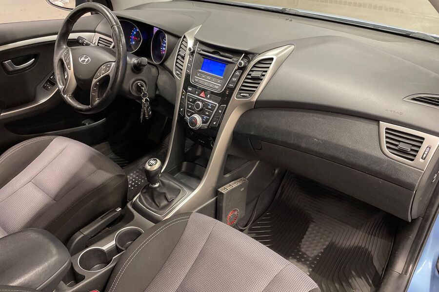 Hyundai i30 5d vaihtoauto