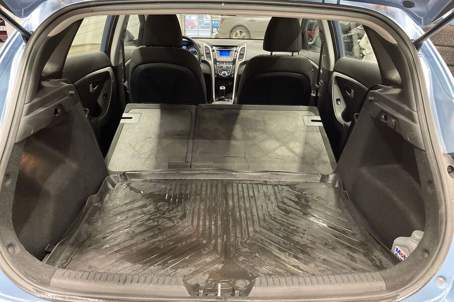 Hyundai i30 5d vaihtoauto