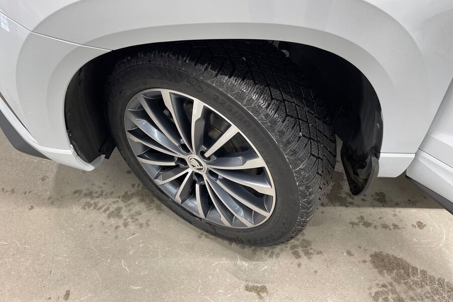 Skoda Karoq vaihtoauto