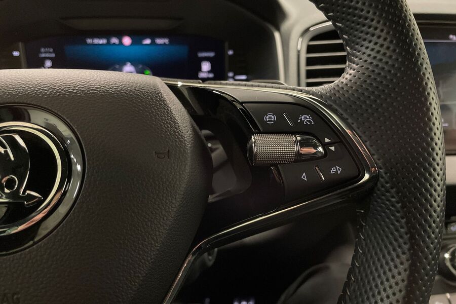 Skoda Karoq vaihtoauto