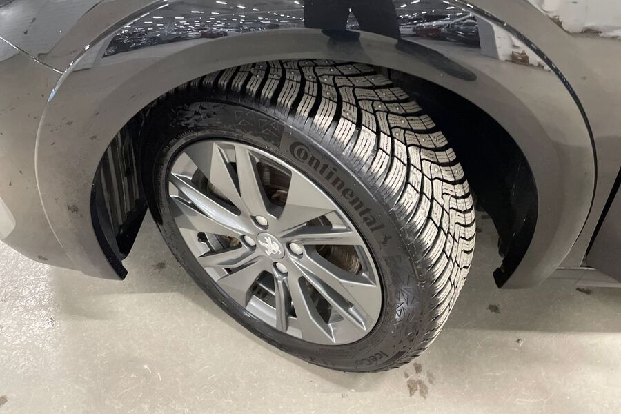 Peugeot e-208 vaihtoauto