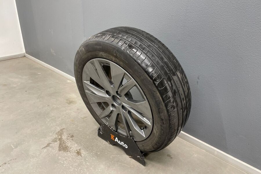 Peugeot e-208 vaihtoauto