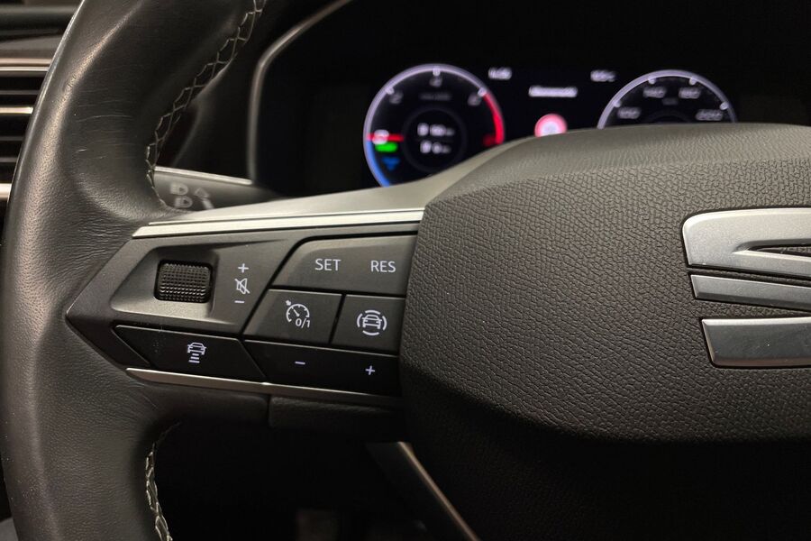 SEAT Leon Sportstourer vaihtoauto