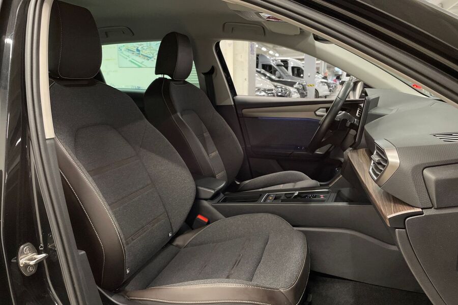 SEAT Leon Sportstourer vaihtoauto