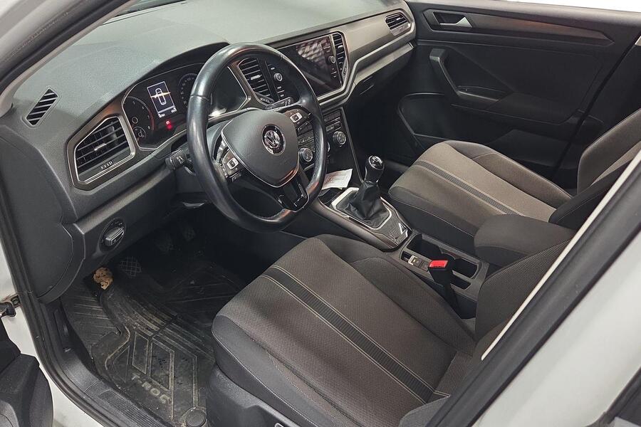 Volkswagen T-Roc vaihtoauto