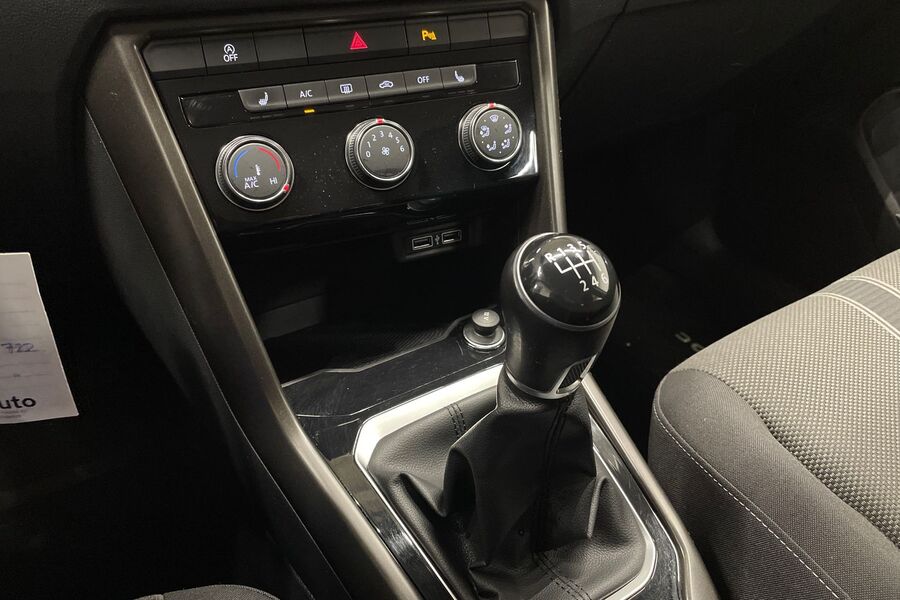 Volkswagen T-Roc vaihtoauto