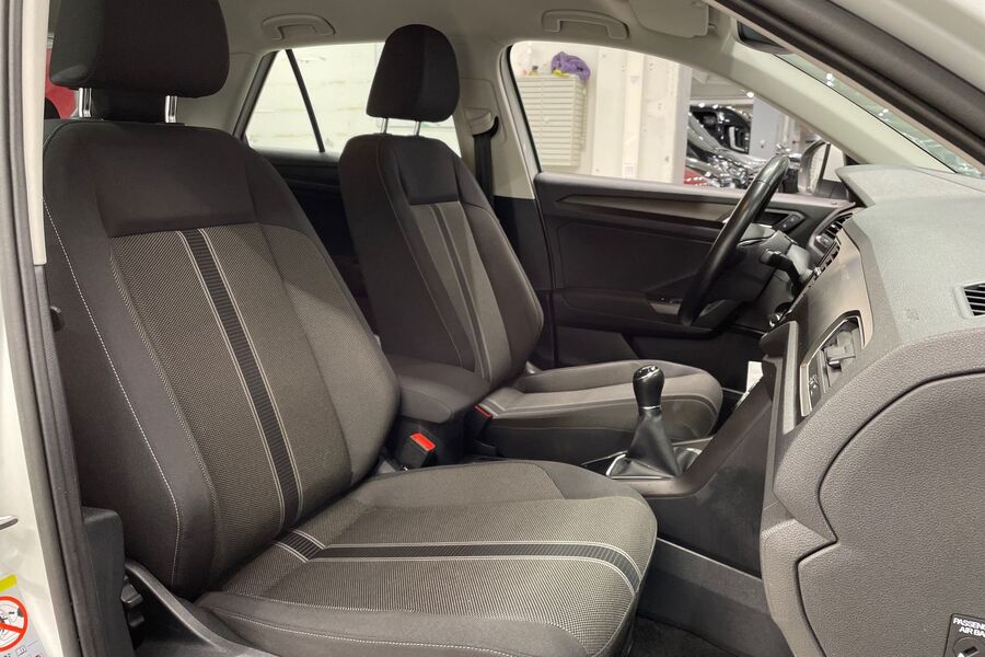 Volkswagen T-Roc vaihtoauto