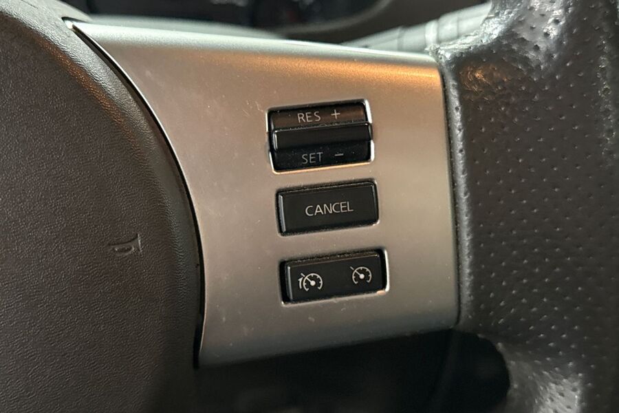 Nissan Navara vaihtoauto