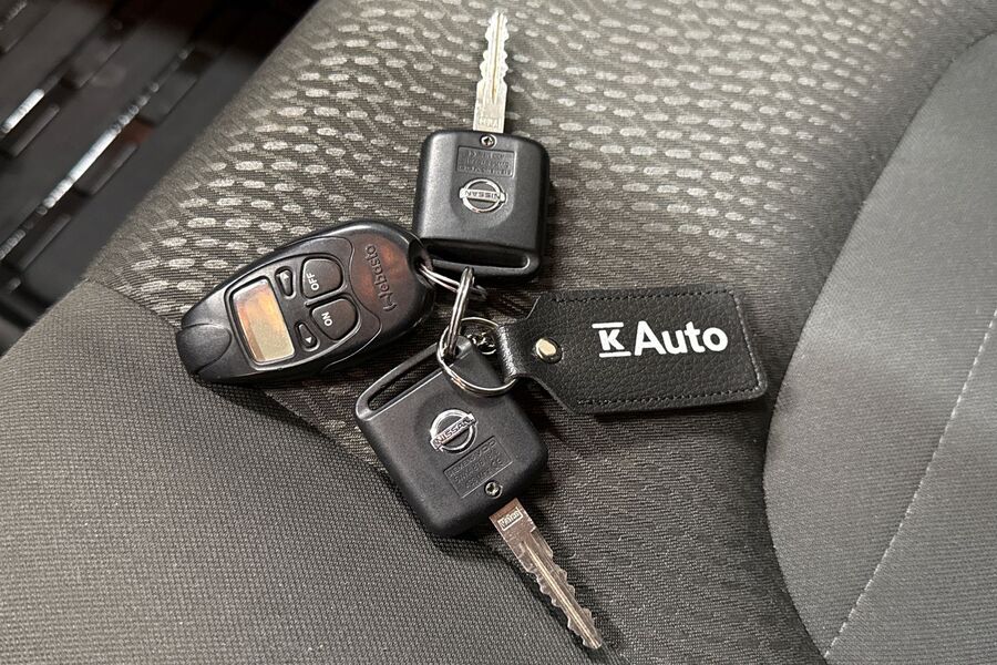 Nissan Navara vaihtoauto