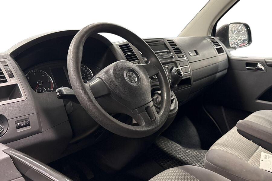 Volkswagen Caravelle vaihtoauto