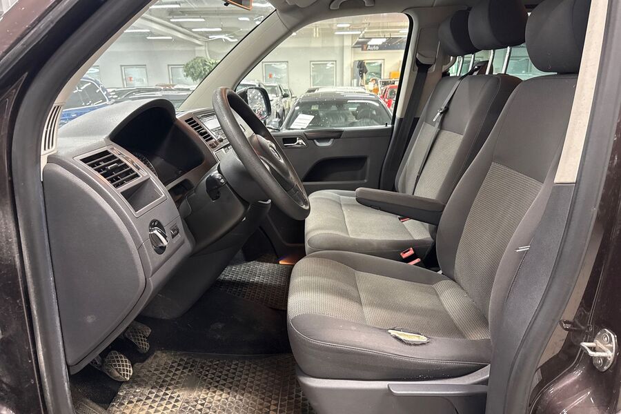 Volkswagen Caravelle vaihtoauto