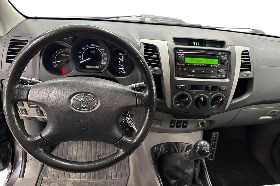 Toyota Hilux vaihtoauto