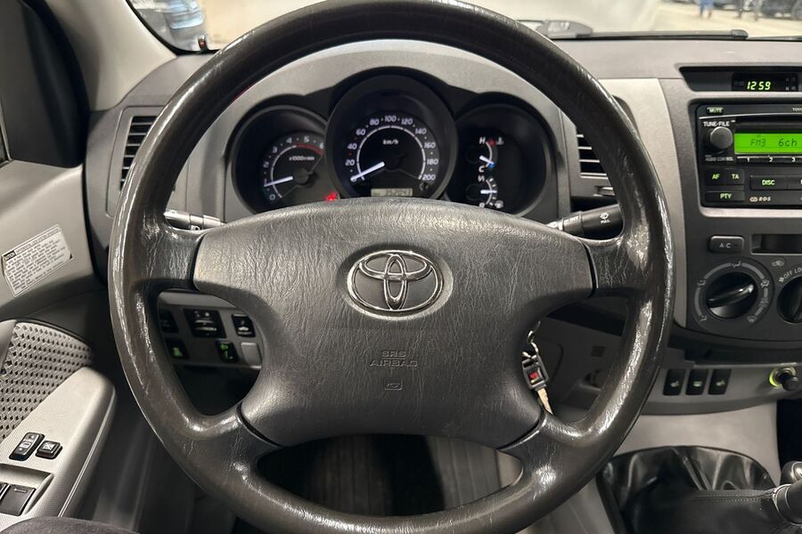 Toyota Hilux vaihtoauto