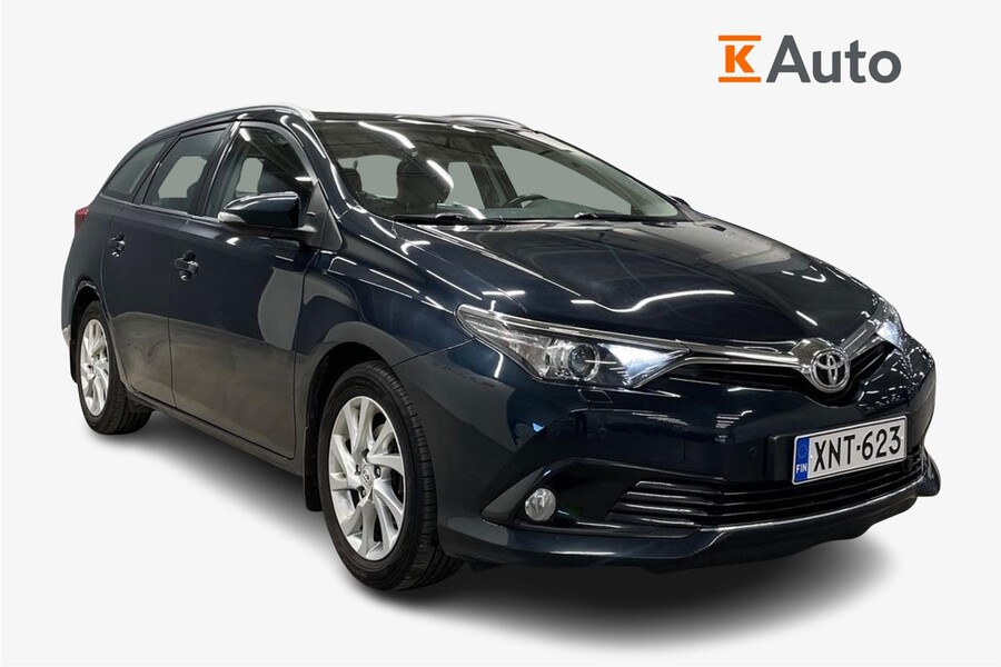 Toyota Auris vaihtoauto