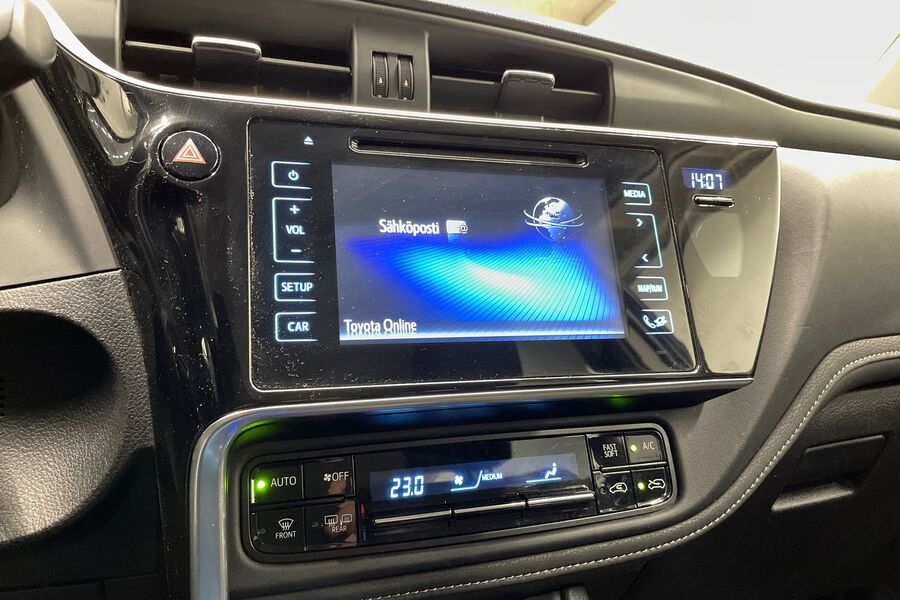 Toyota Auris vaihtoauto