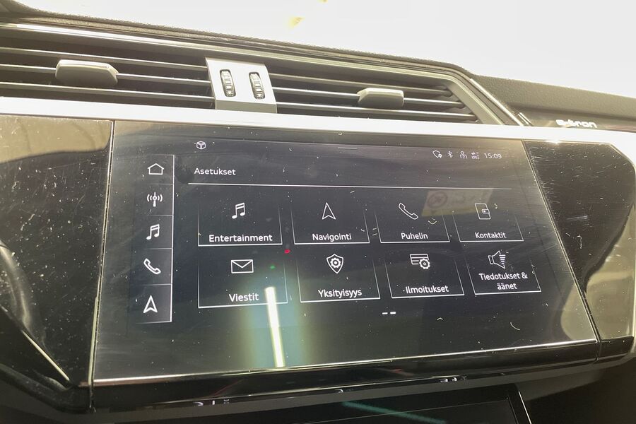 Audi e-tron vaihtoauto