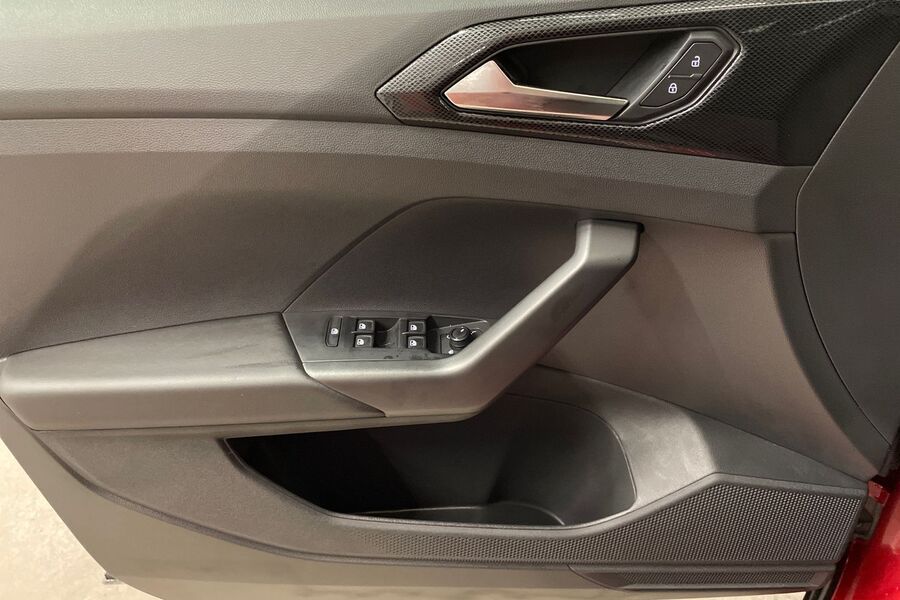 Volkswagen T-Cross vaihtoauto