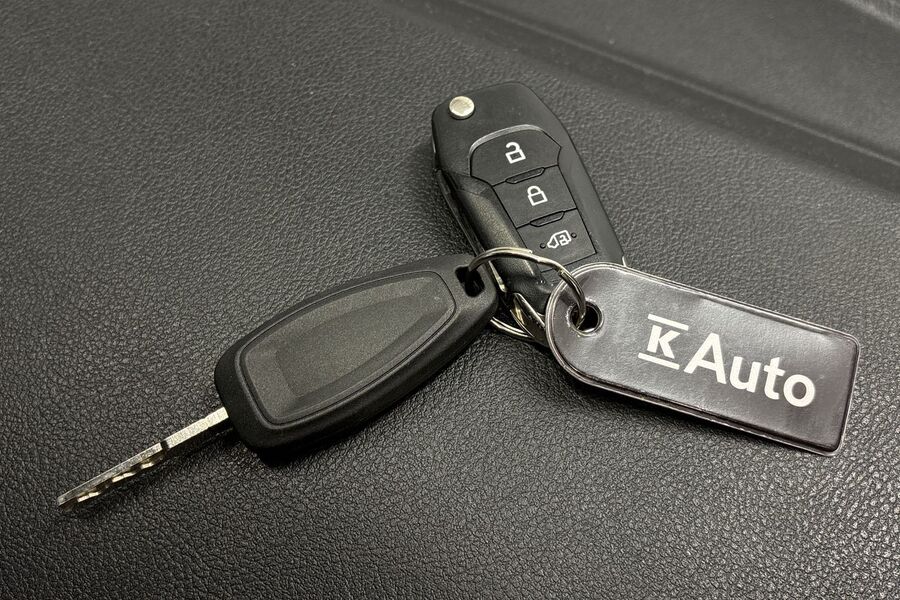 Ford Transit Connect vaihtoauto